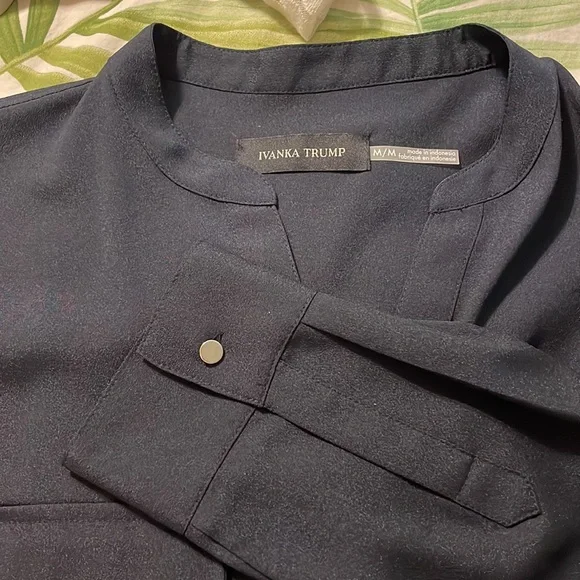 Ivanka Trump long sleeve black dress shirt. - Picture 4 of 5